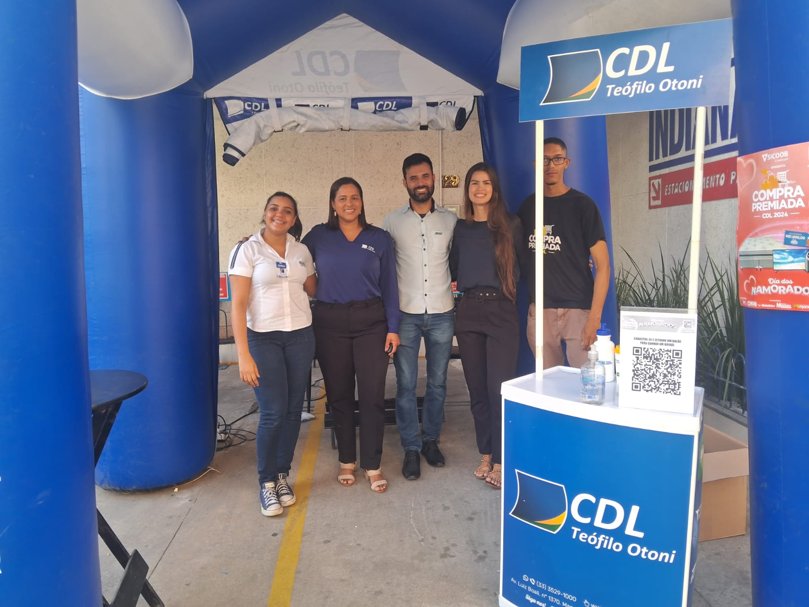 Cdl Realiza A O Da Compra Premiada Cdl Especial Dia Dos Namorados